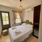 Nek House Zeytin Hotel